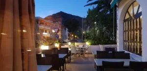 Apartamentos & Restaurante La Cabaña