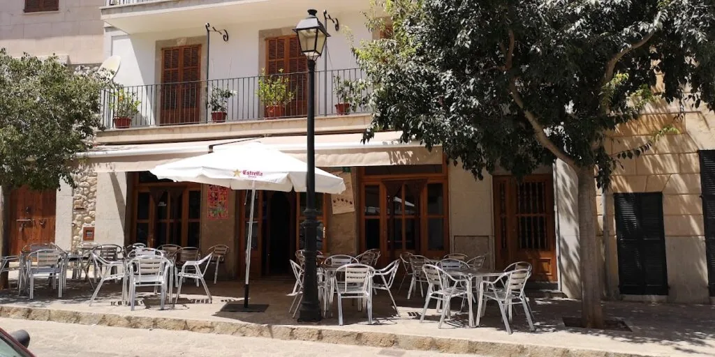 Bar Ca´n Bernat