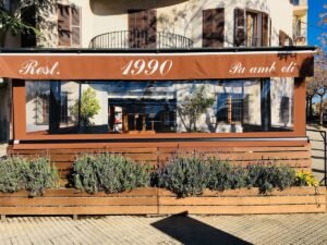 Cafe 1990