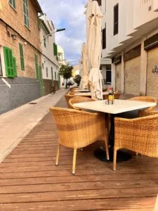 Cafetería Ca Les Monges