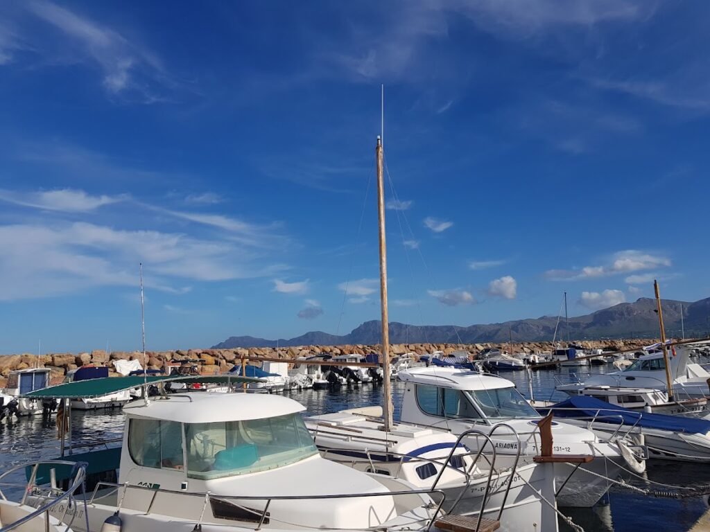 Club Nautico Serranova