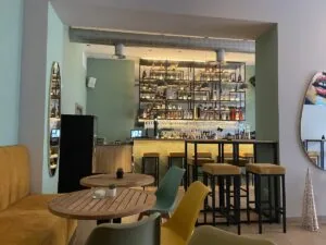EL BASTO – COCTELERIA