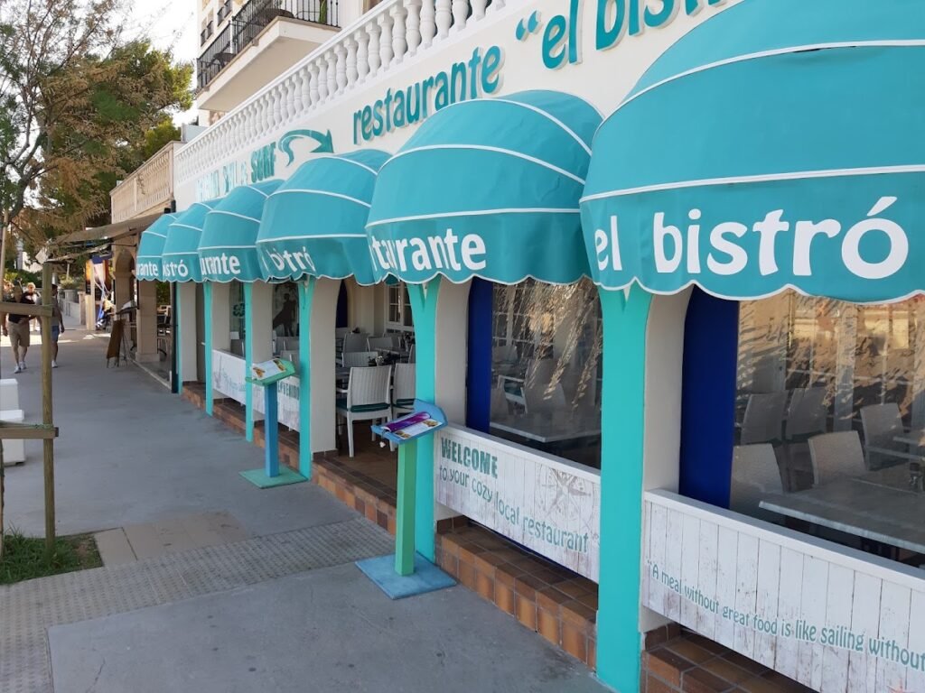 El Bistró Sail & Surf