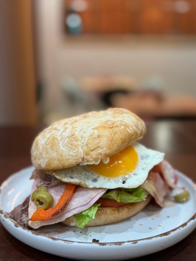El metro pizzas & burgers