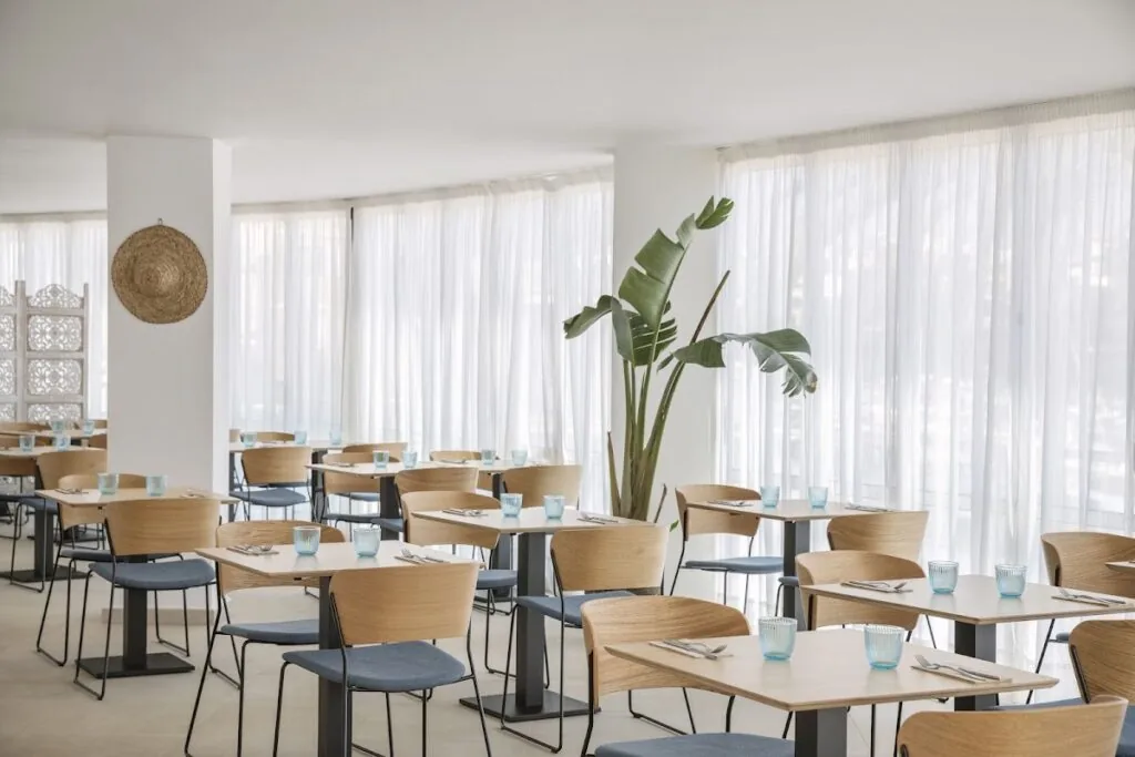 Essencial Restaurant & Cocktail Bar