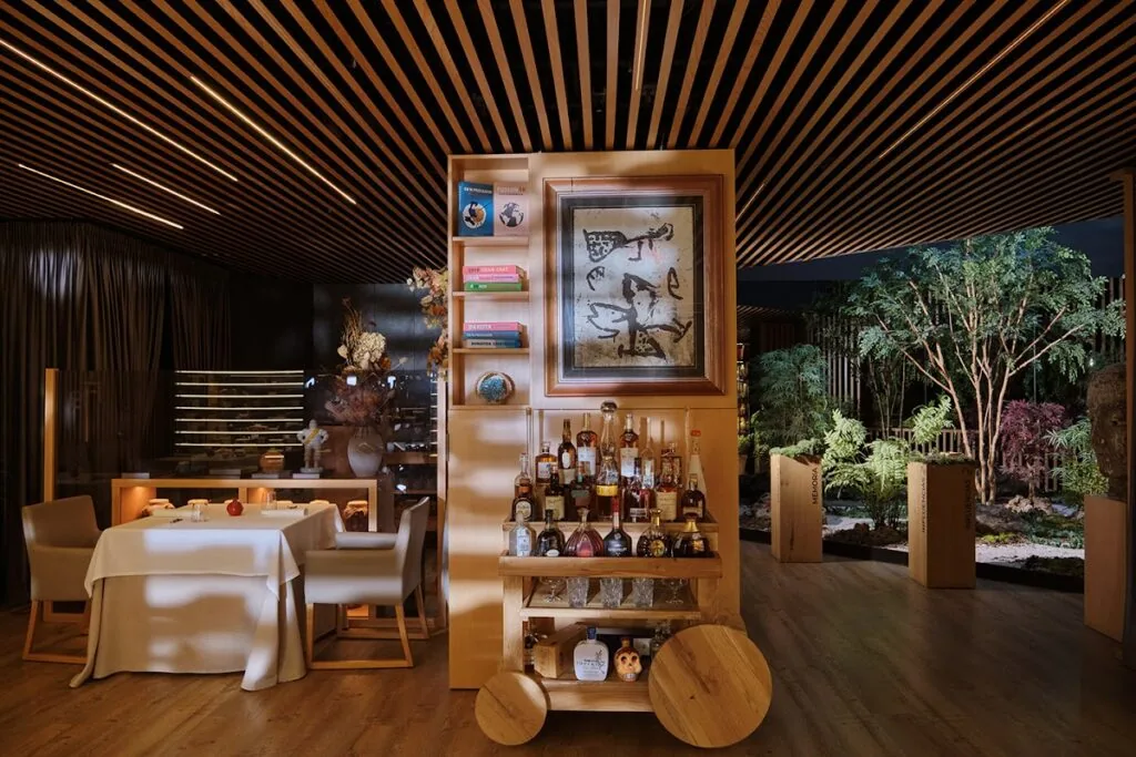 Fusion19 Restaurant