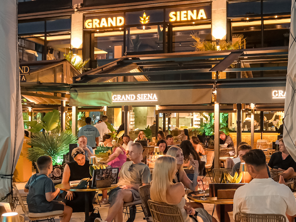Grand Siena – Restaurant & Cocktail Bar