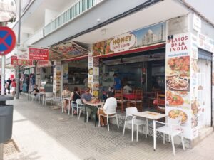Honey curry house and pizza