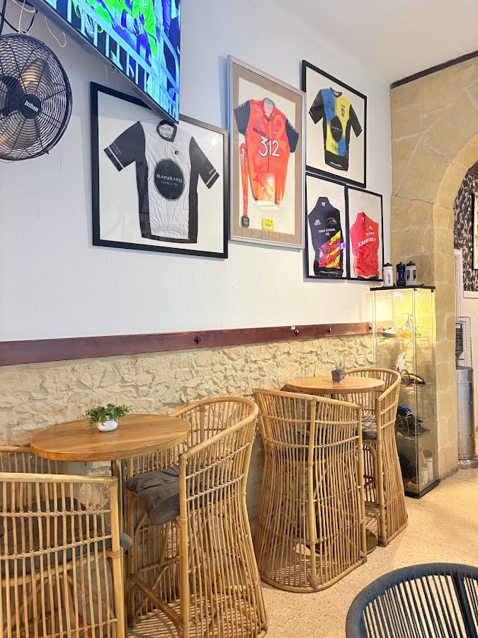 Junior’s Café