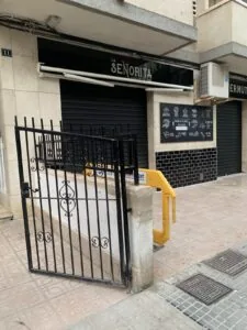 La Señorita de la tapa