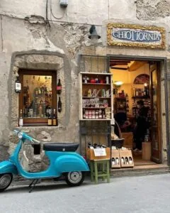 La Vespa Food Bar