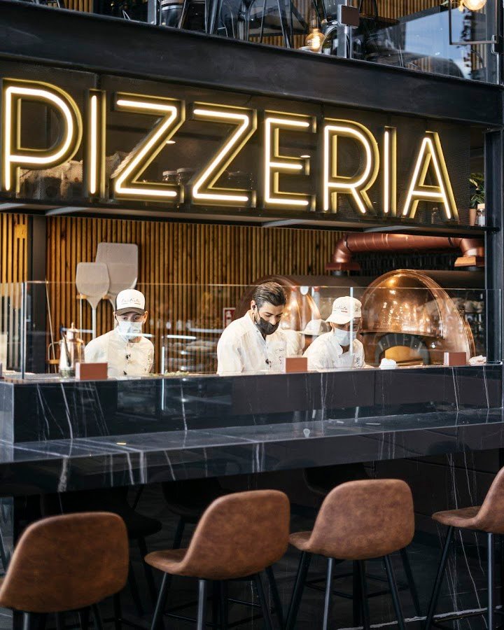 L’Artista Pizzeria Napoletana «Son Moix»