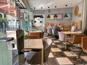 RESTAURANTE CAFE MOOL