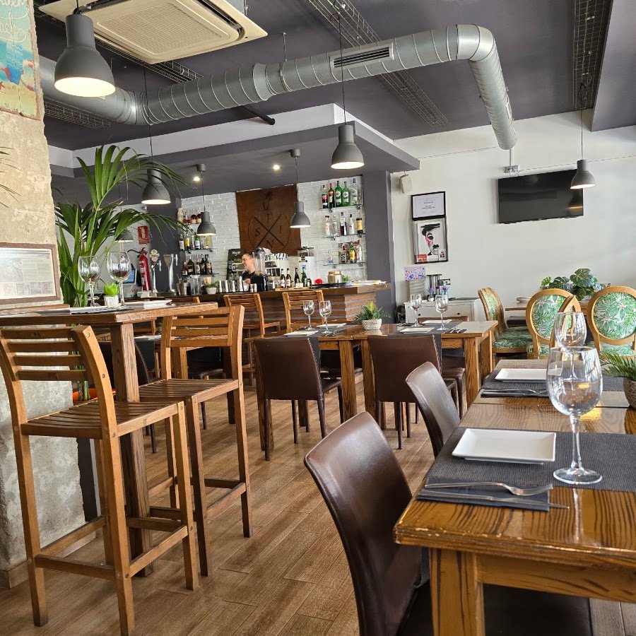 Restaurante Fins Tapas & Coctkails