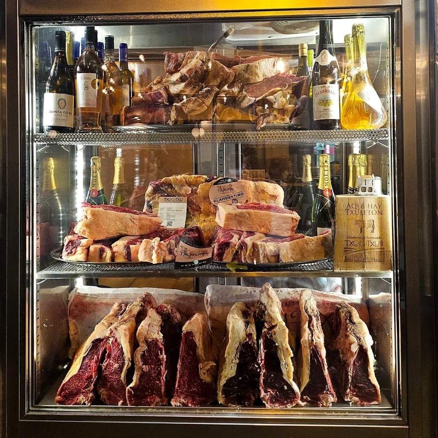 Restaurante Hórreo Veinti3.Mejores Carnes Maduradas en Palma