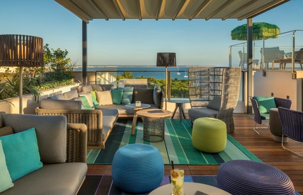 Rooftop El Llorenç – Only Adults +16
