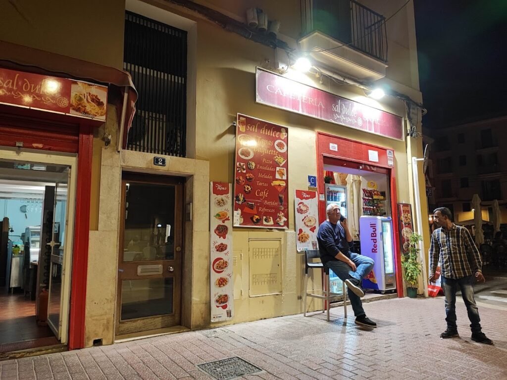 Sal Dulce Cafeteria