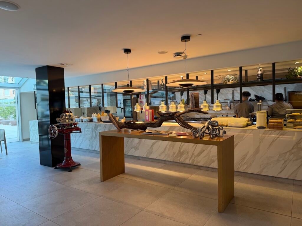 Syndeo Lounge & Restaurant