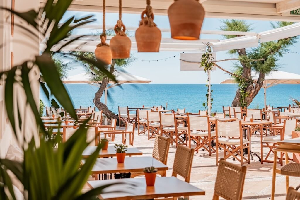 The Sea Club Restaurant & Cocktail Bar