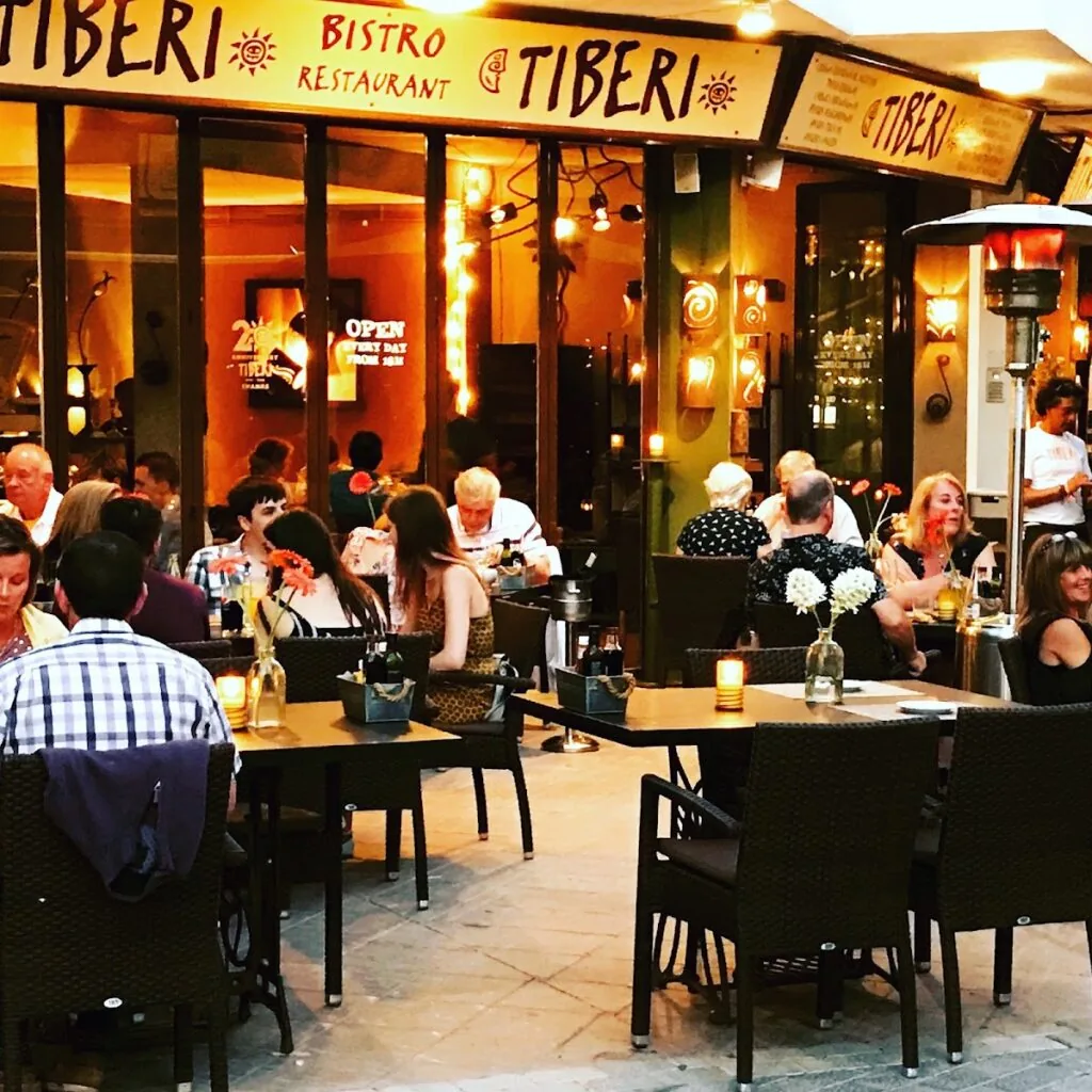 Tiberi Food Lovers: Restaurant & Street Food