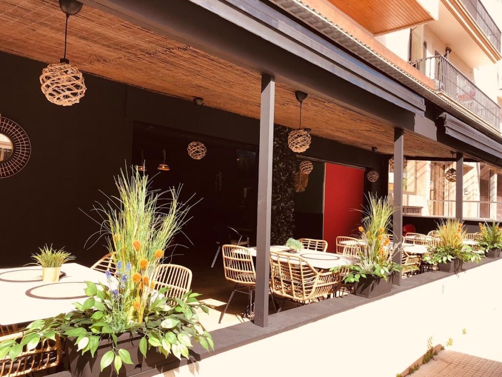 TIMBOL Tapas Bar Café