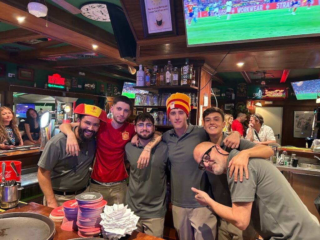 Yates’s | Sports Bar Cala Egos